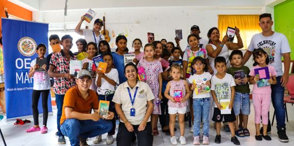 Donación libros, Arauca. FILBo